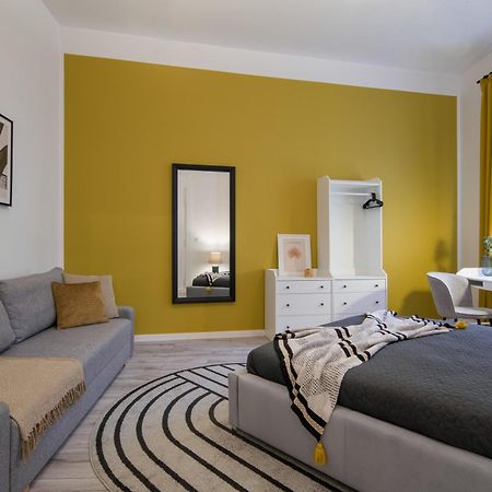 Wawelove Pilsudskiego - 3 Bedroom Apt. With Balcony And Free Parking! Cracovia Exterior foto