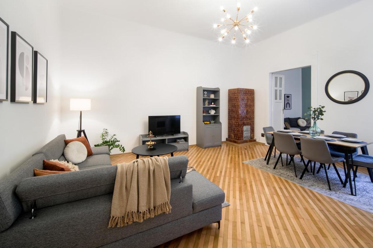 Wawelove Pilsudskiego - 3 Bedroom Apt. With Balcony And Free Parking! Cracovia Exterior foto