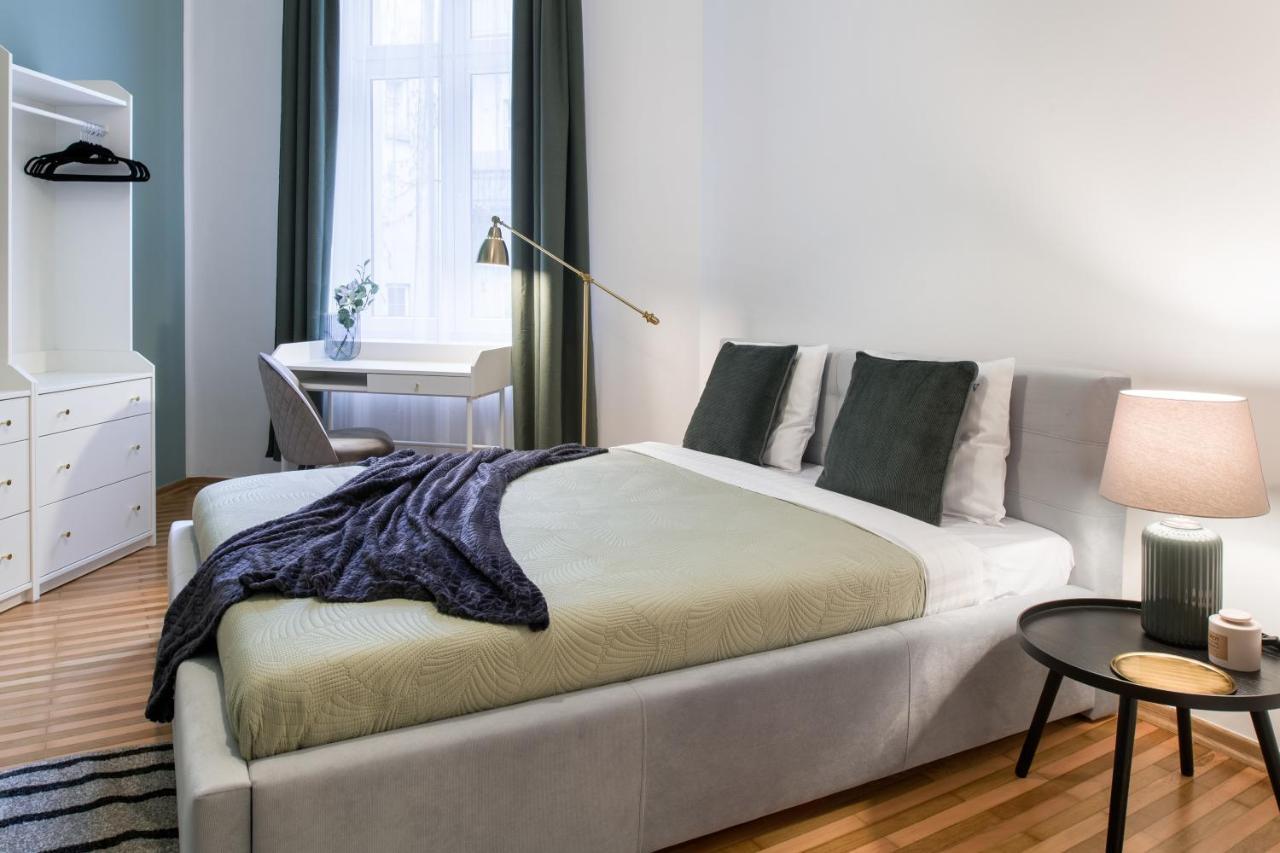 Wawelove Pilsudskiego - 3 Bedroom Apt. With Balcony And Free Parking! Cracovia Exterior foto