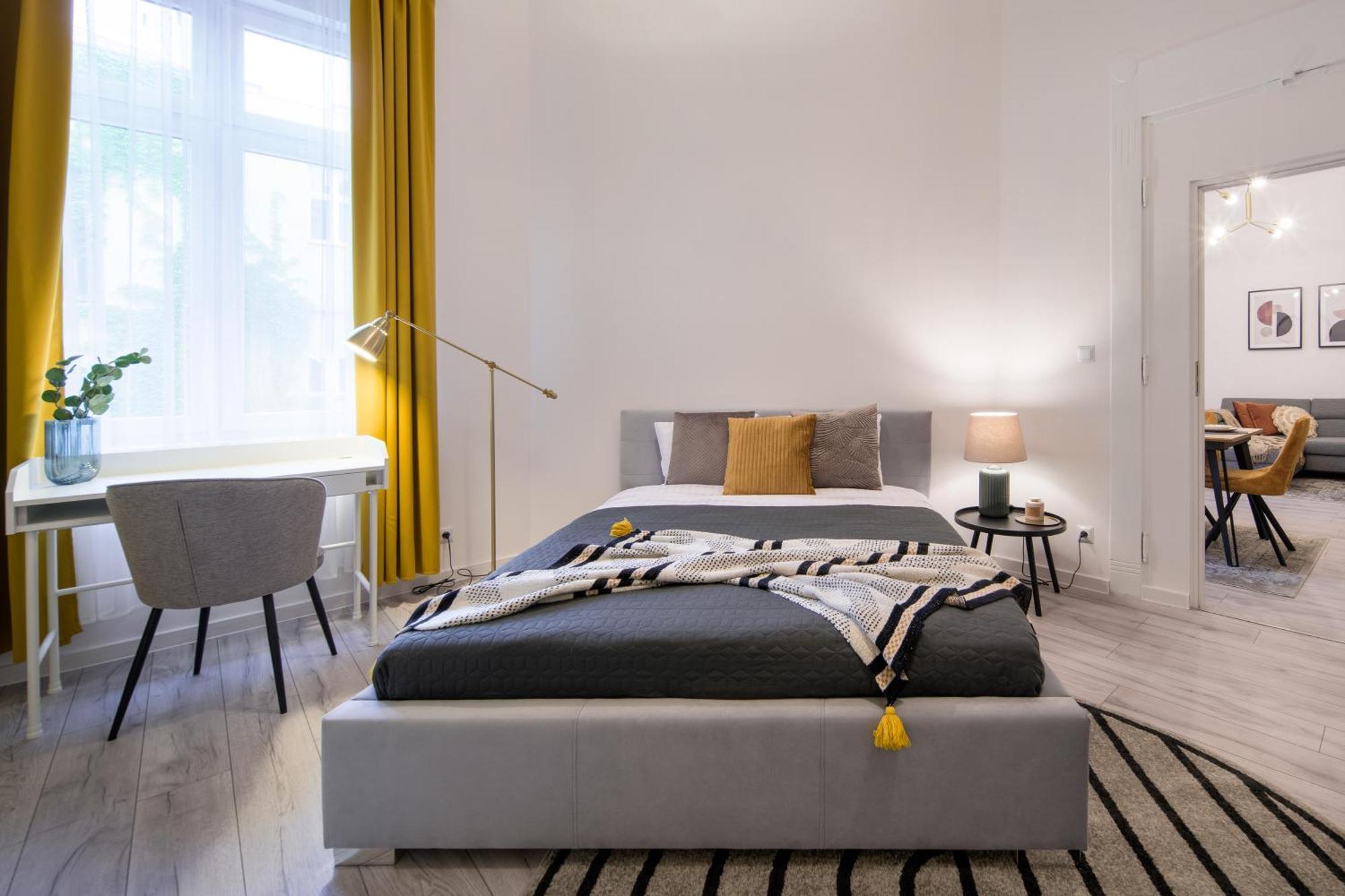 Wawelove Pilsudskiego - 3 Bedroom Apt. With Balcony And Free Parking! Cracovia Exterior foto